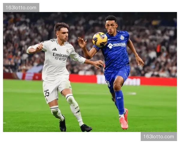 赫塔菲铁血防守反击战术 比利亚雷亚尔技术流传切博弈